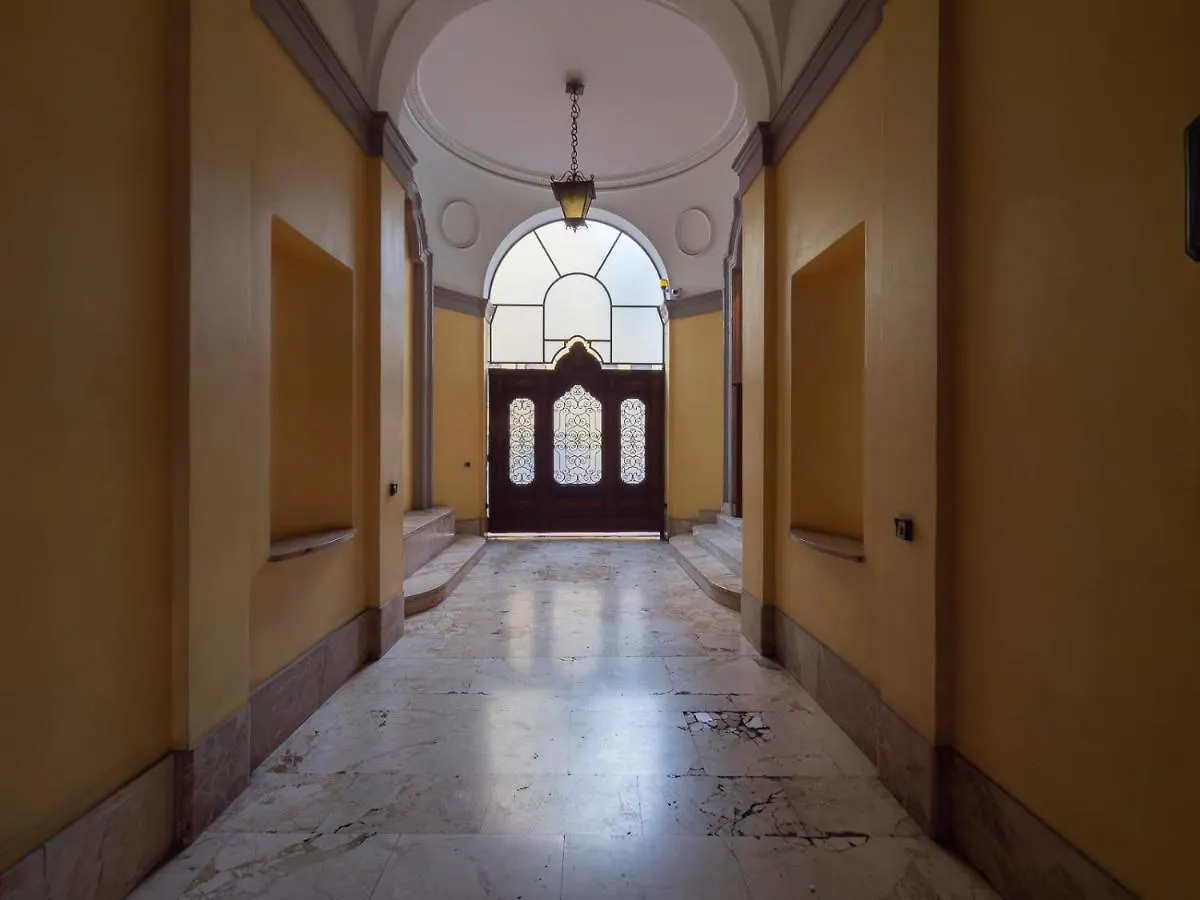 Apartment Duomo Home And Downtown Milan Italy
